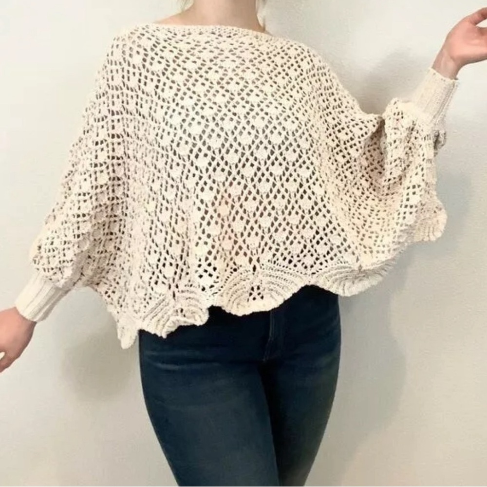Jessica Simpson Knitted Sweater Poncho Boho Open Knit Crop